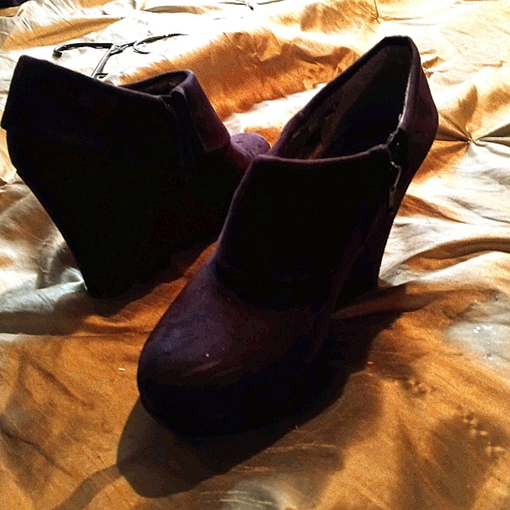 Black wedge mossimo heels